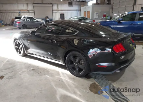 2021 Ford Mustang Ecoboost Fastback z USA, uszkodzony, nr VIN 1FA6P8TH4M5116872
